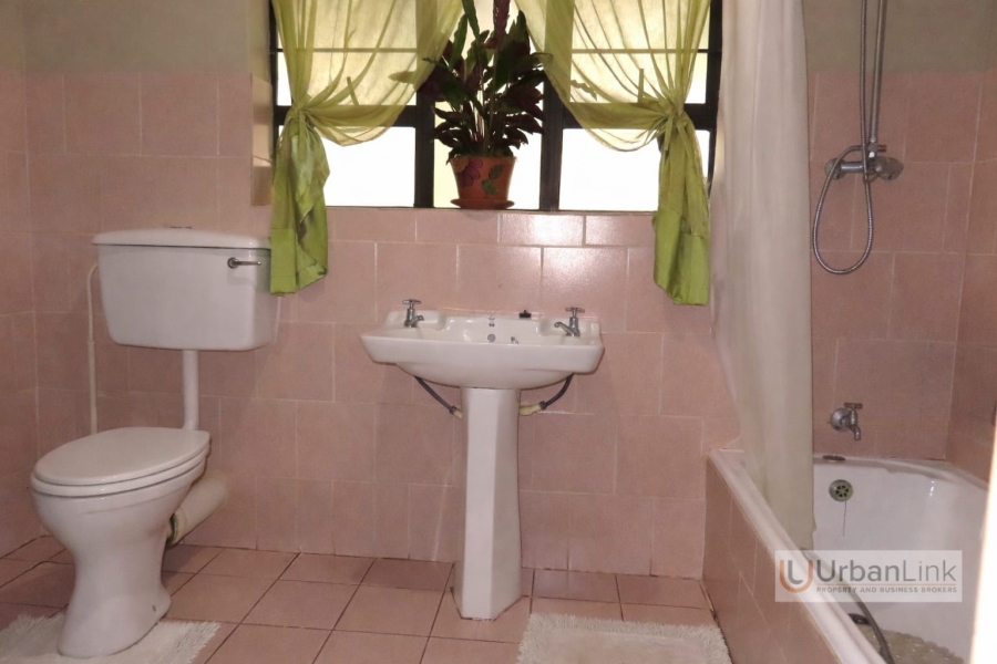 4 Bedroom Property for Sale in Safari Gardens North West